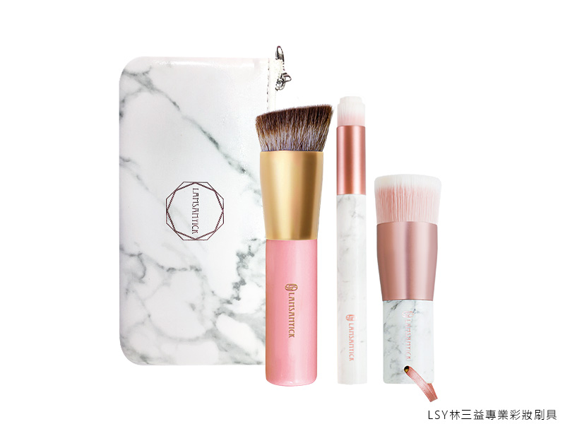 洗臉,底妝,清潔,LSY 林三益 自帶光潔底妝組,洗完臉後在上底妝,服貼度百分百